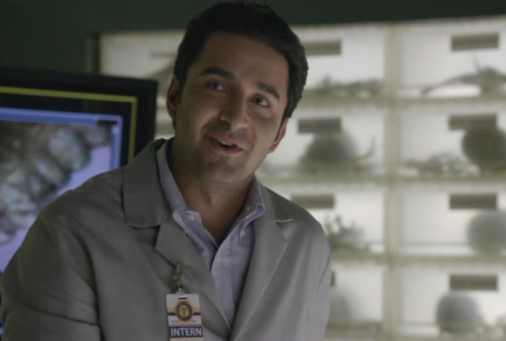 Pej Vahdat – Bones