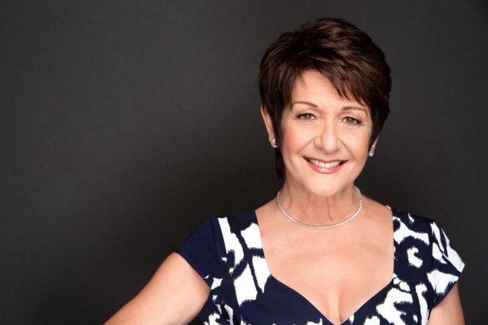 Ivonne Coll – Jane The Virgin