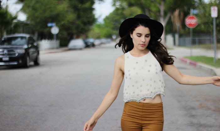 Kris Angelis – Heartbreak is Contagious