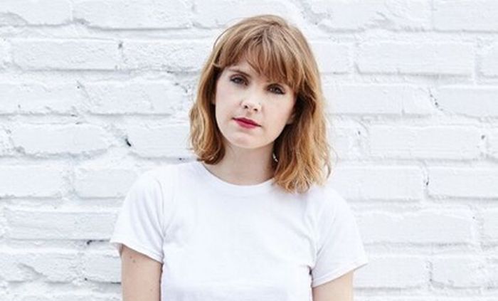 Lucy & La Mer – Honey, Put Your Weapons Down