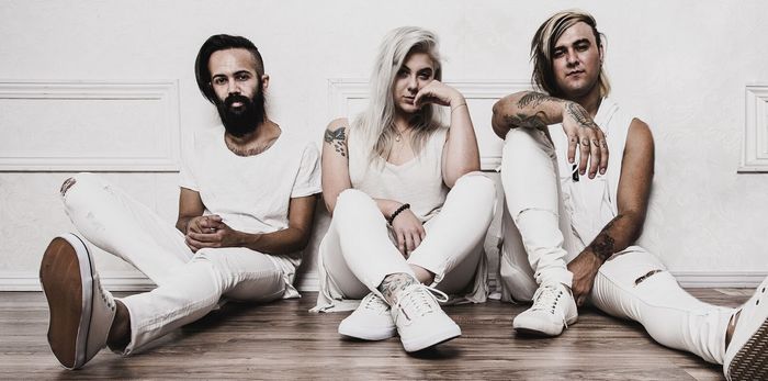 RIVALS – Riding the Dark-Pop Wave