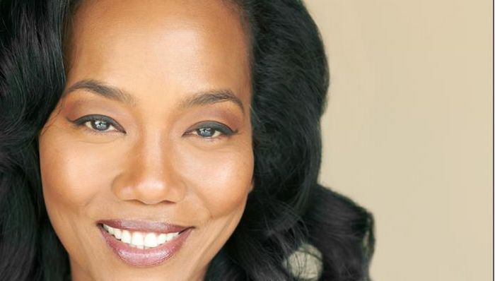 Sonja Sohn – The Chi