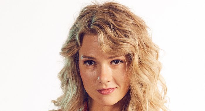 Tori Anderson – Caught