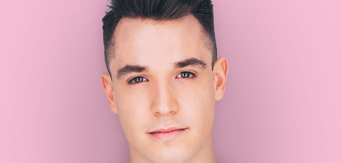 Corey Camperchioli – Femme