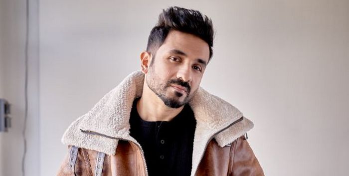 Vir Das – Whiskey Cavalier