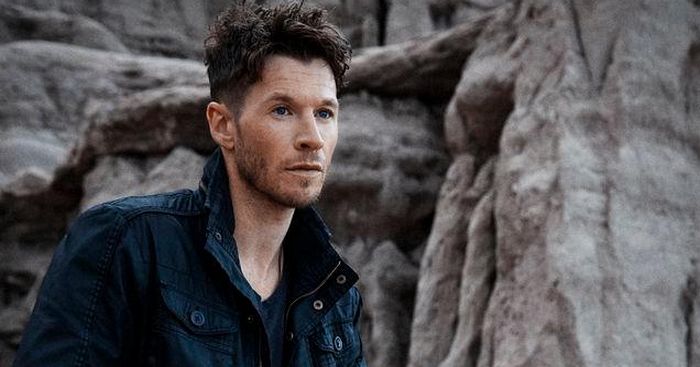 Chad Michael Collins – High Moon