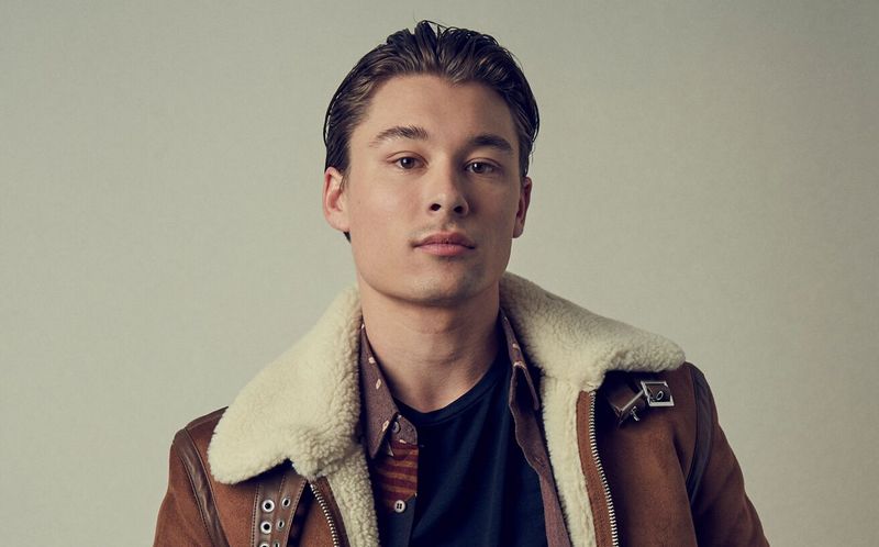 Phillip Lewitski – Utopia Falls