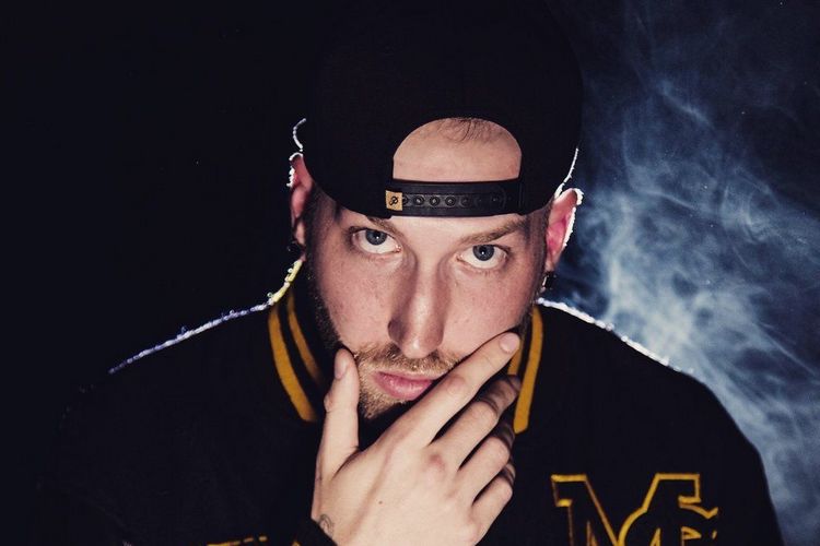 Skitz Kraven Has Battled Mental Illness & Drugs- 10 Facts About Him