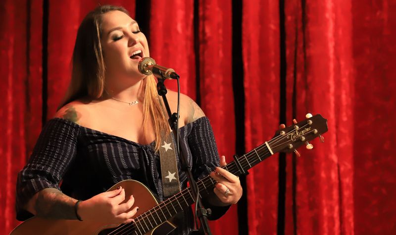 Allie Colleen – Along the Way