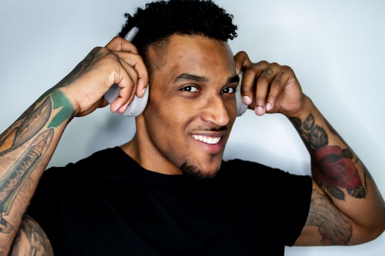 Joe Barksdale – Black Majik