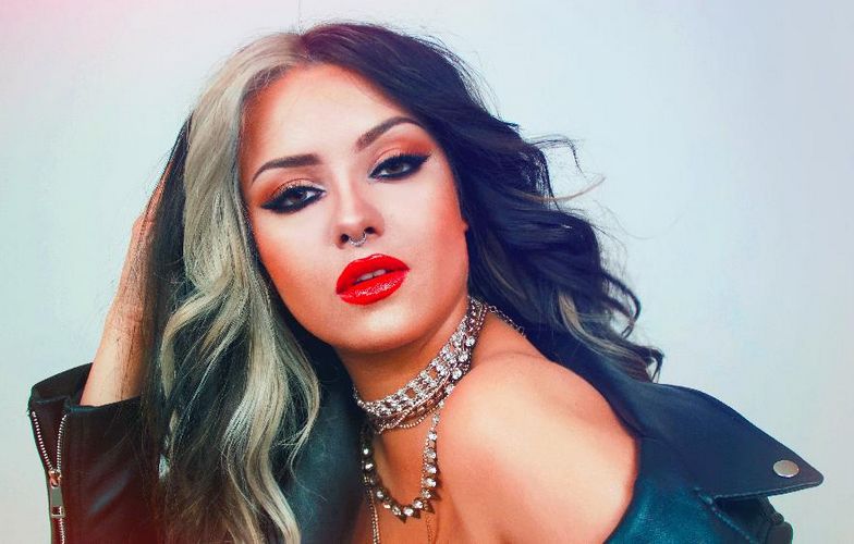 Bellsavvy – Queen of My Mind