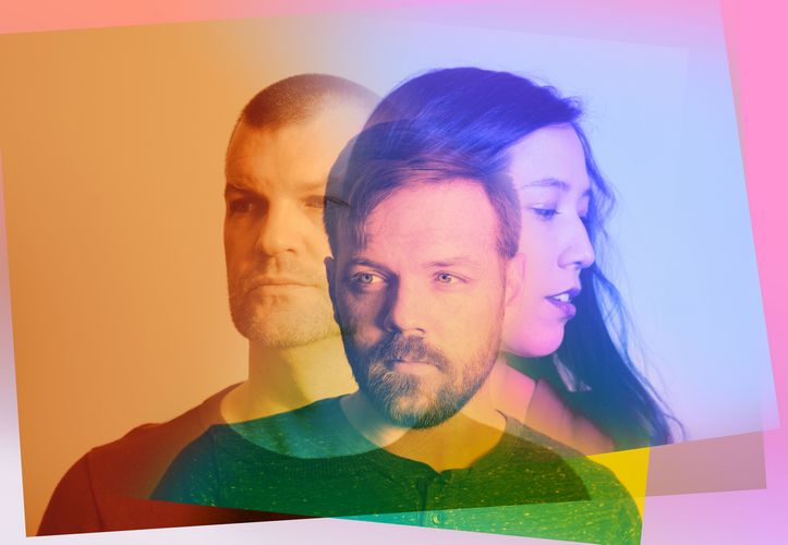 Faded Paper Figures – Kairos