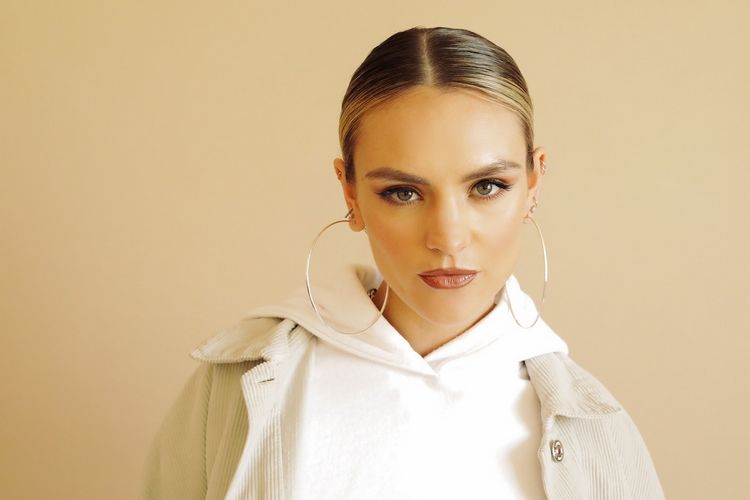 Jenny March – November Nights