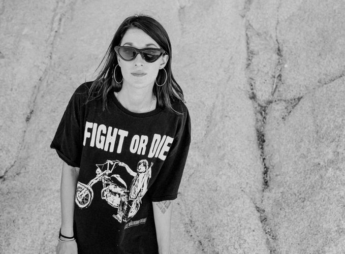 Emi Jeen – Holy Water