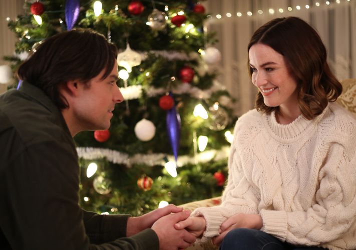 Jesse Hutch – Inn Love by Christmas