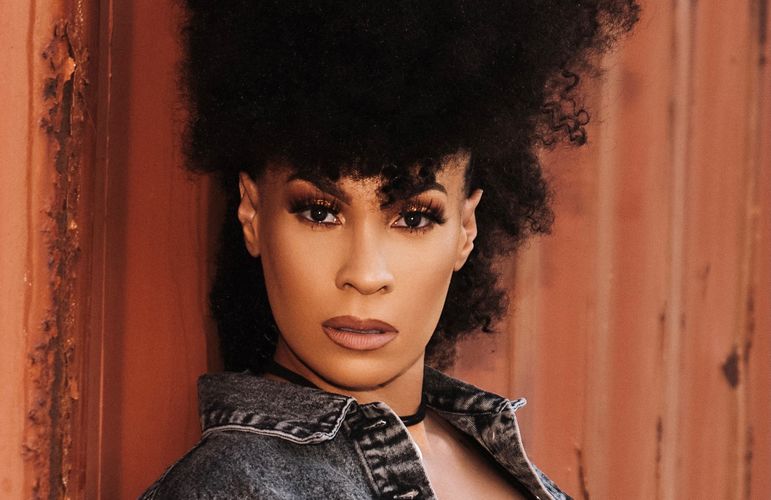 Ashlie Amber – Fight with You