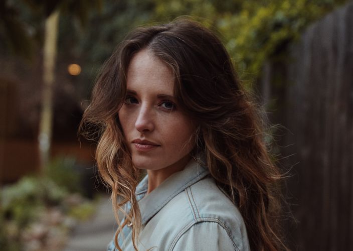 Emily Hackett – My Version Of A Love Song