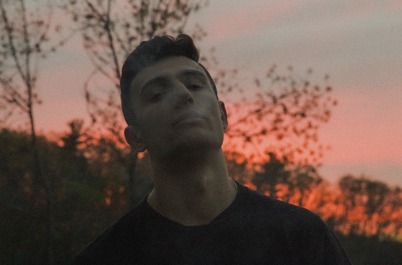 Danny Aro – Temptations