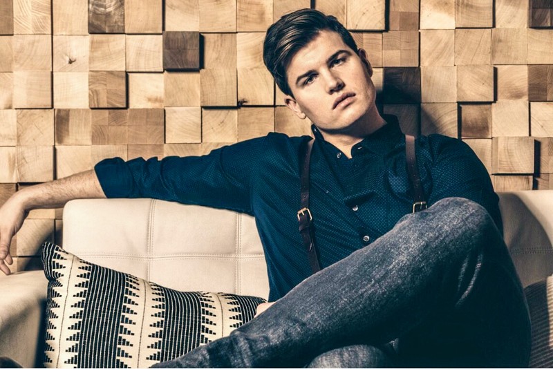 Raleigh Keegan – Clocks Roll Forward