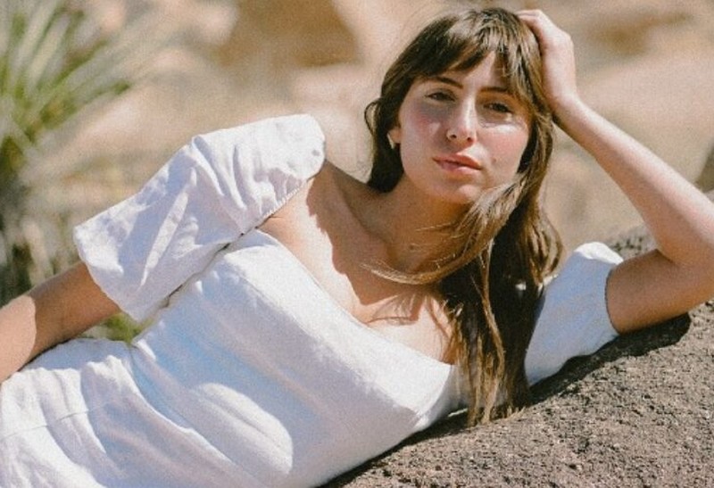 Lily Meola – Daydream