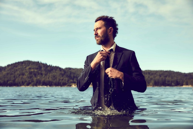 Mondo Cozmo – This is for the Barbarians