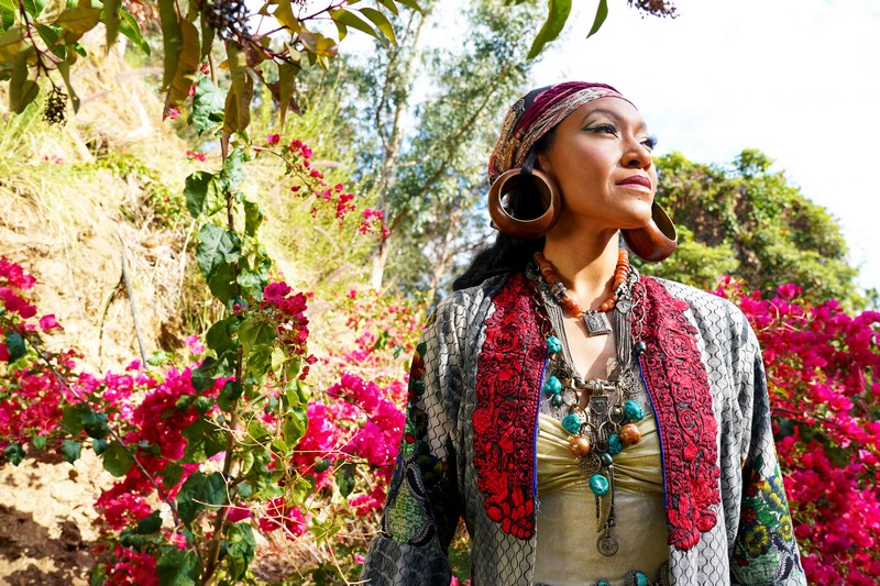 Cheri Moon – We Are All the Same