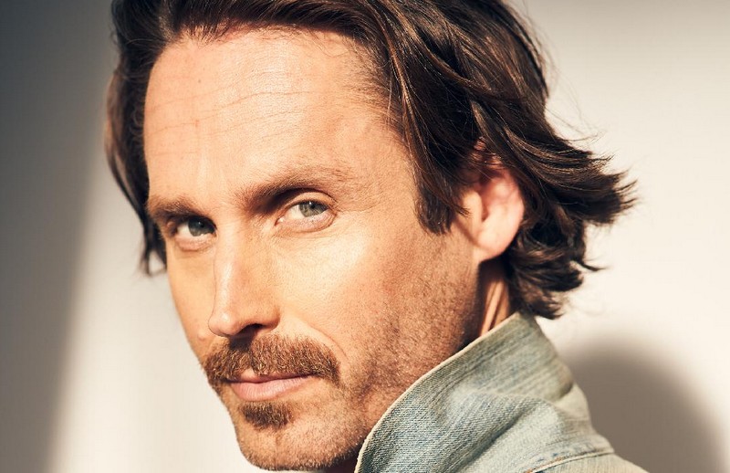 Hans Christopher – Animal Kingdom