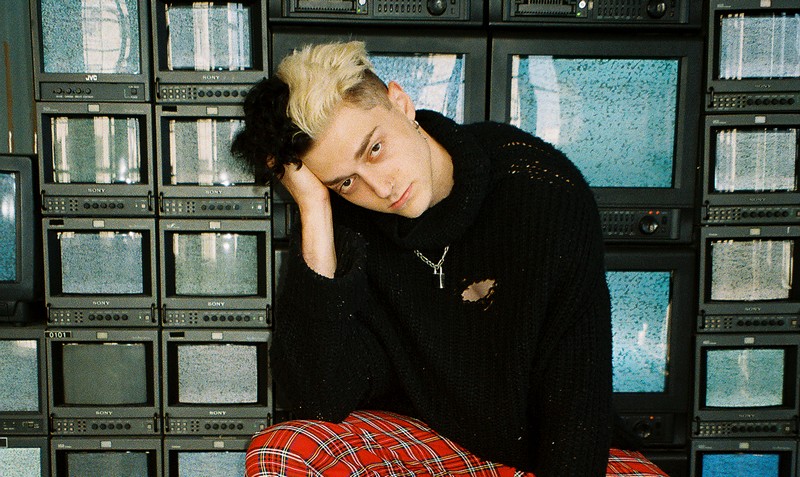 7EVIN7INS – Wake Up