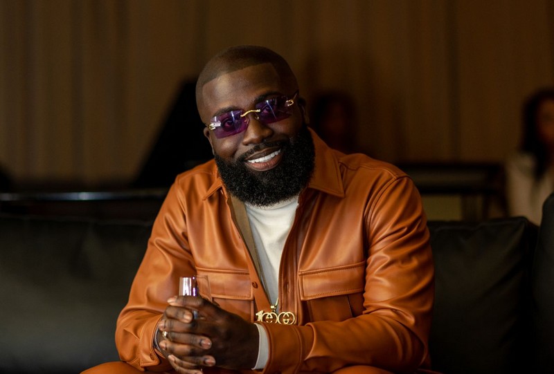 Bugatti Bonsu – Glow Up