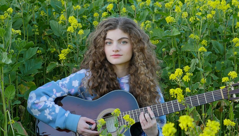 Sophie Pecora – To Save The World