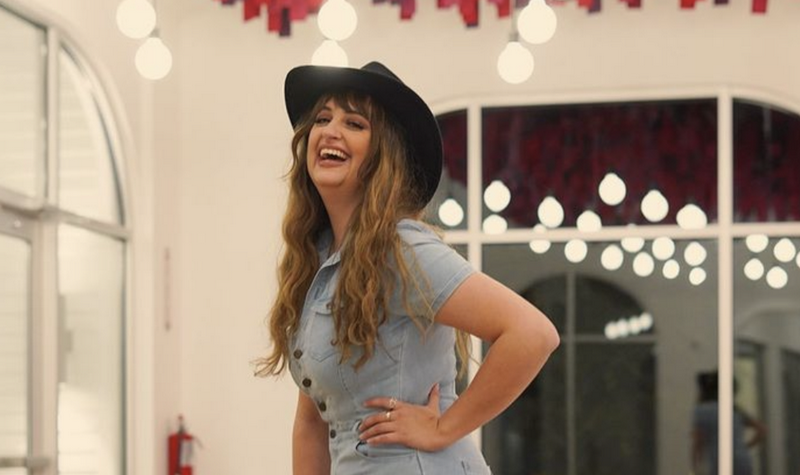 Megan Barker – Friend Like That