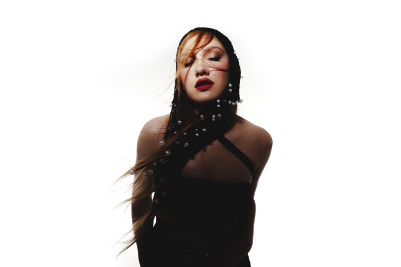 Olivia Lunny – VIBE CHECK