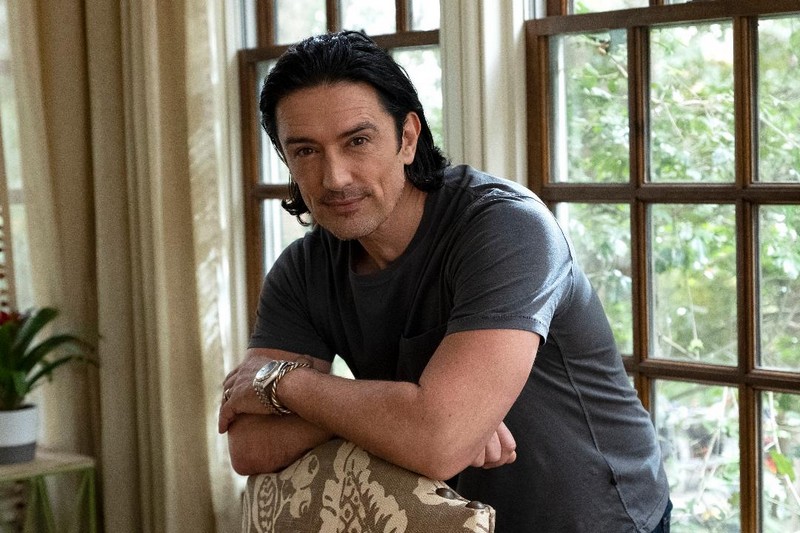 Adam Croasdell – Monarch