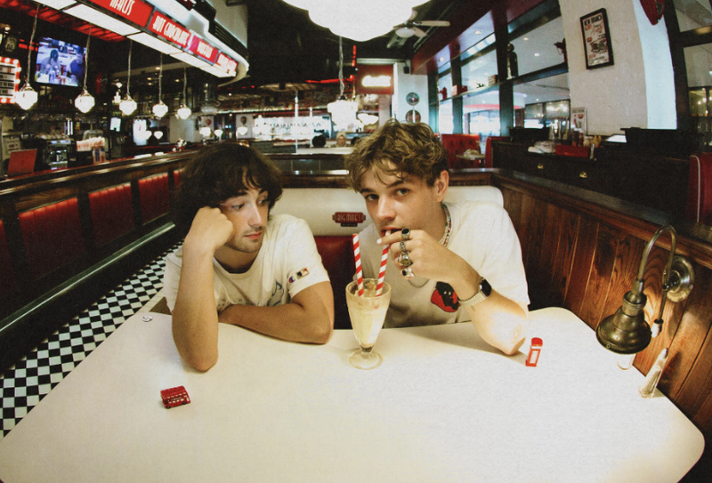 Alfie Templeman – 2 British Friends 1 North America