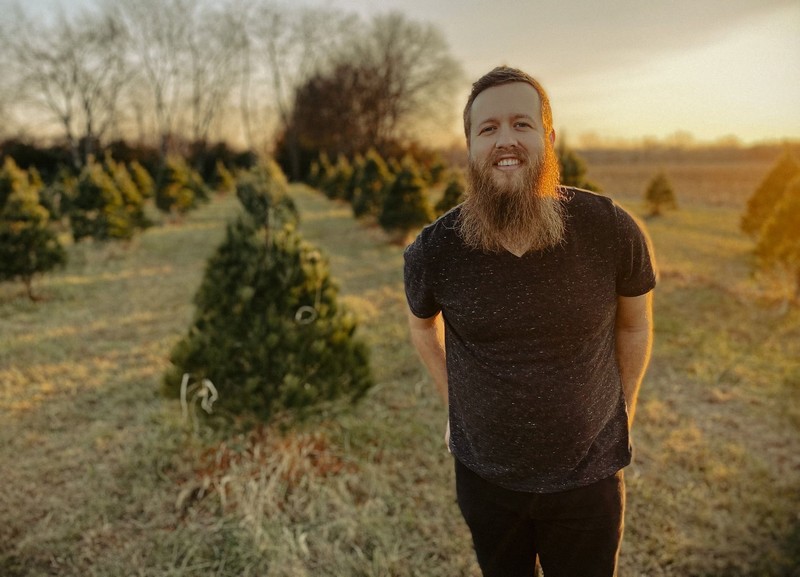 Dylan Jakobsen – Set Fire to the Night