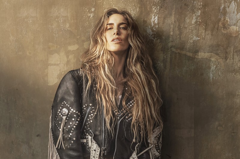 Miss Velvet – Lovin’ in the Afternoon