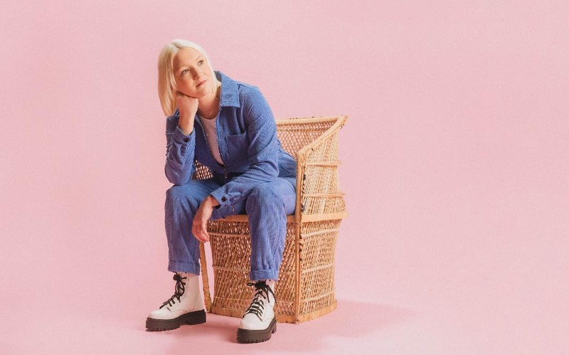 Molly Warburton – Midnight Hour