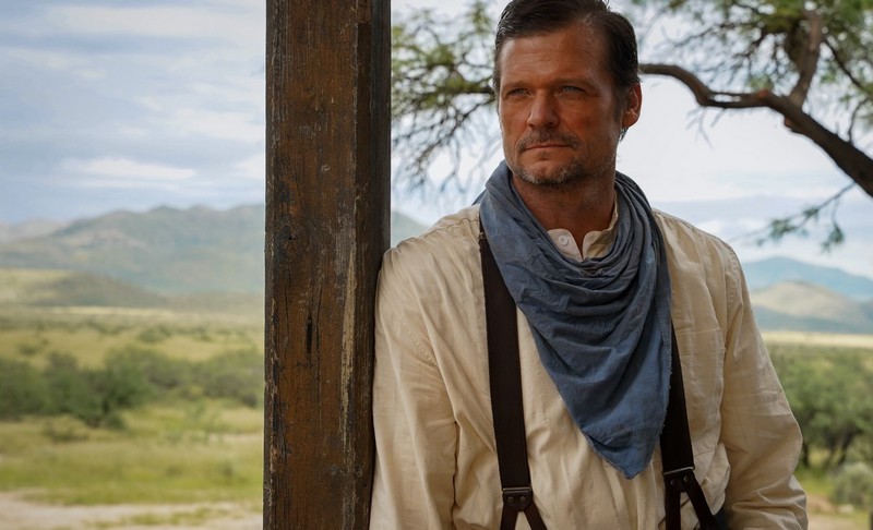 Bailey Chase – Far Haven