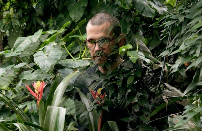 Johannes Brecht – Try