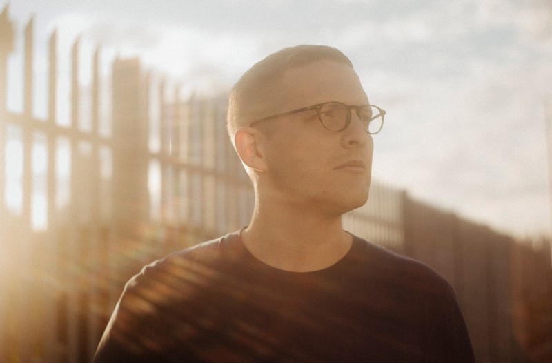 Floating Points comparte su nuevo sencillo: “Birth4000”