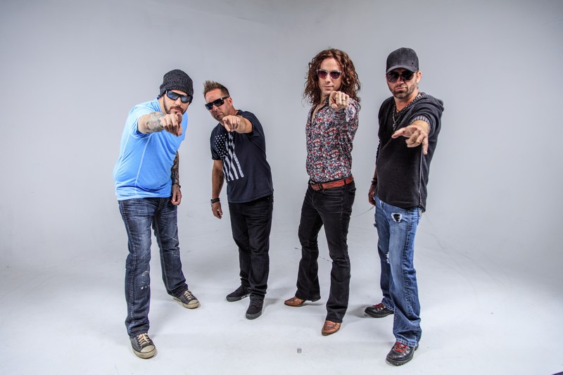 Kickstand Jenny – Between the Lines