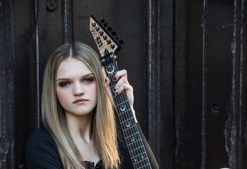 Sierra Levesque – GET OFF MY STAGE