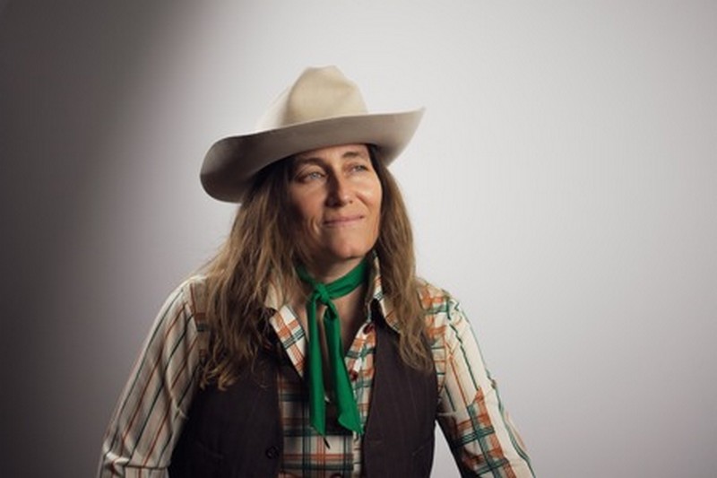 Melissa Carper – Borned in Ya