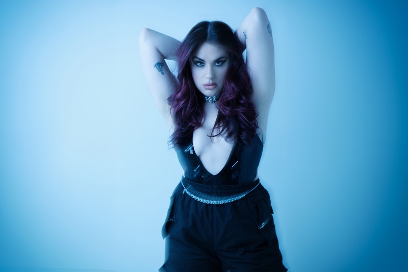 Hunter Blair Ambrose – NEXT TO ME