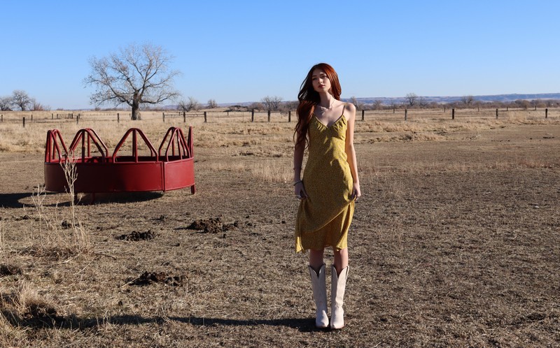 Sicily Rose – Ain’t Very Cowboy