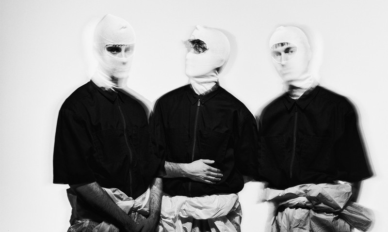 daysormay – MODERATION