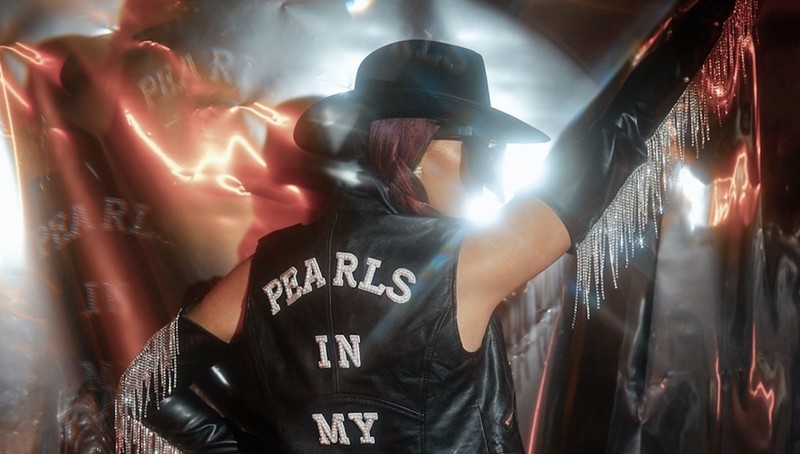 Pistol Pearl – Knock ‘Em Dead