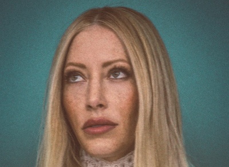 Julie Mintz – These Canyons