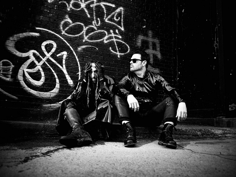 Deadly Apples – Envious and Little