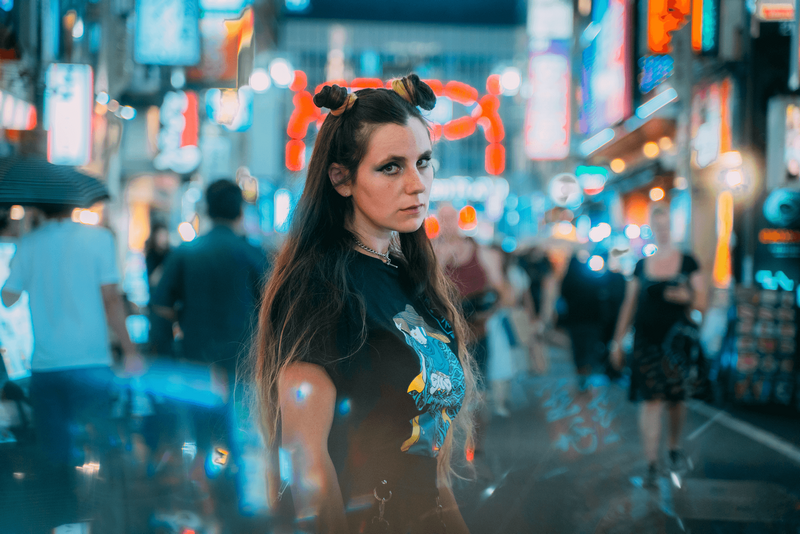 AViVA – Eyes Wide Shut